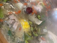 石橄榄炖鸡-洪大厨鸡煲(福田店)