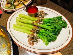 轻煎西兰苔-ZAFFERANO西班牙海鲜饭(上海首店)