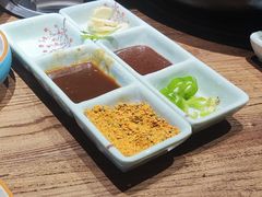 -明洞阿姨·韩式酱蟹烤肉·创意料理(三元桥店)