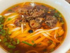 -矮子粉店1985·长沙米粉(湘春路店)