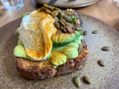 牛油果吐司-BOR Eatery(安福路店)