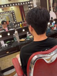 -东方先生国潮男士理发馆