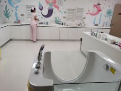 -金鹰国际月子中心(新街口店)
