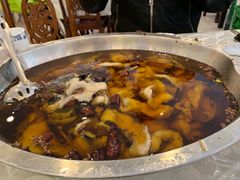 -鑫巴蜀小镇 · 水煮鱼专研店(玉桥店)