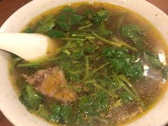 咖喱牛肉汤-舒蔡记生煎菜饭(云南中路店)