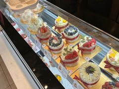 -花花卷卷·鲜食蛋糕(静安久光百货店)