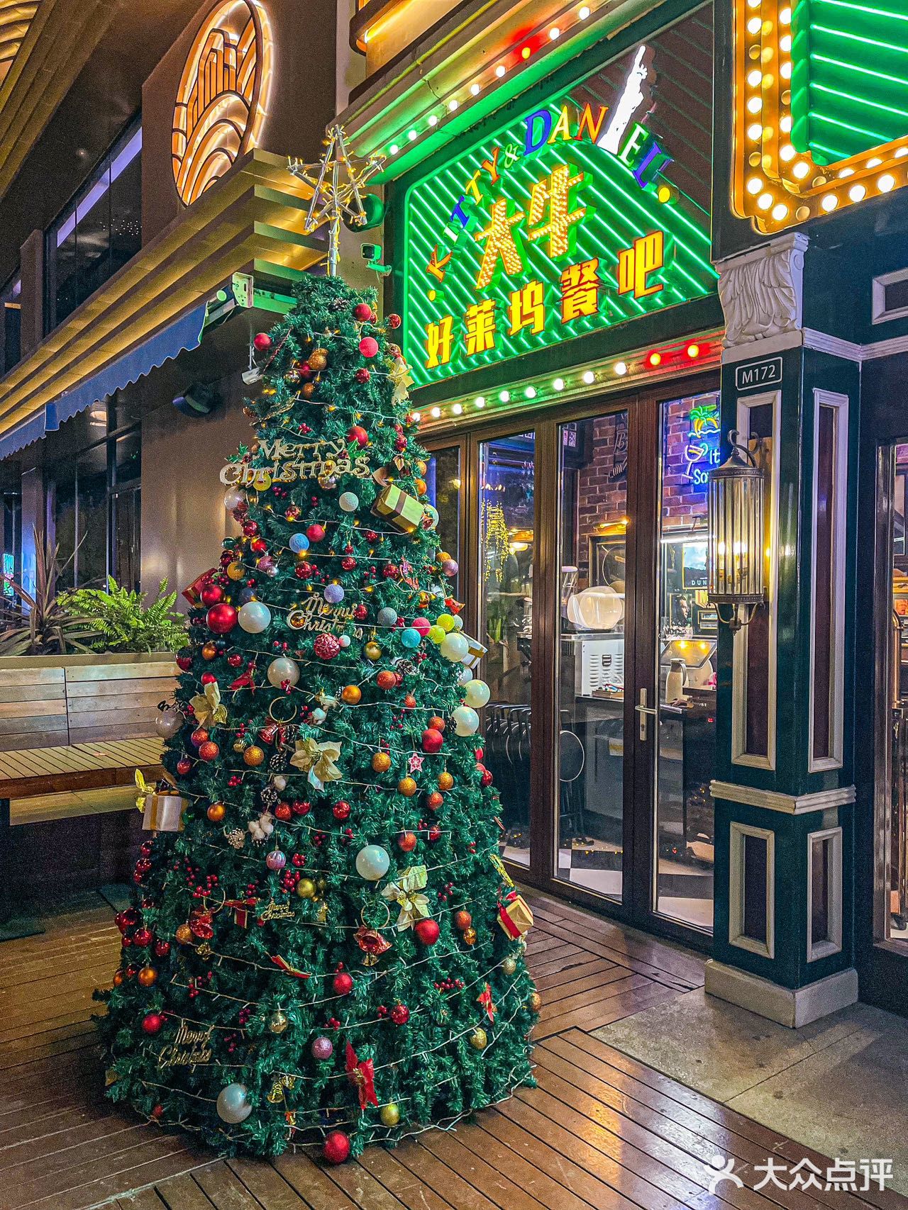 北京这家餐厅也太有圣诞氛围感了！！