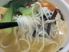 -蒙自源米线(虎门国际购物中心店)