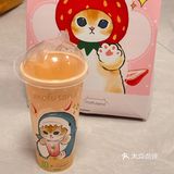 奈雪和鲨鱼猫这次的联名也太可爱了