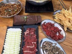 -牛一煲美食(江高店)