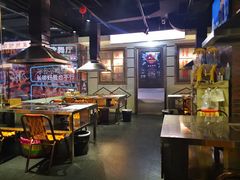 大堂-马路牙子地桌烤肉(工体店)