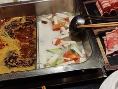 -百年川椒重庆老火锅(光谷店)