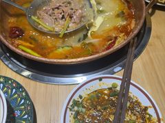 酸辣锅底-洱火云南酸菜牛肉火锅(石景山当代商城店)