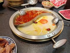 -沸炉重庆老火锅(军事博物馆店)
