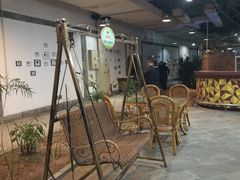 大堂-红栌温泉山庄生态美食餐厅