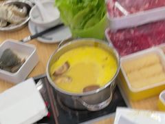 -杨老板·海鲜集市火锅·鲜切牛肉(中防万宝店)