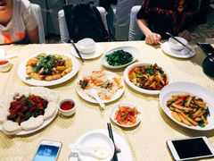 -巴扎美食·新疆菜·西域歌舞表演餐厅(新疆大厦店)