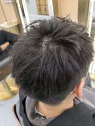 -一東造型烫发染发
