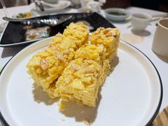 招牌榄仁沙琪玛-白天鹅宾馆-玉堂春暖餐厅
