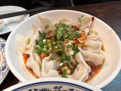 -爆炸头阿姨小四川正宗川味小吃(无任何分店)
