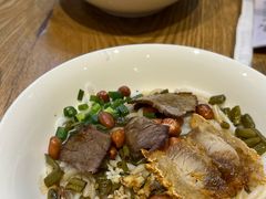 -牛八宝桂林米粉(八里庄店)