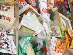-利津路小商品批发市场