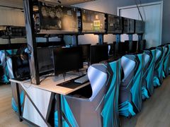 -涨巢·潮玩水疗局