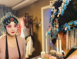 -胭脂猫京剧摄影