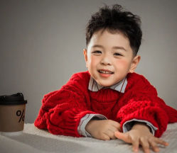 -小熊维尼高端孕婴摄影(清湖金銮店)