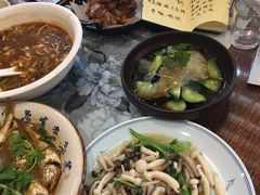 李家猪蹄半只-以前的小酒馆(中山广场店)