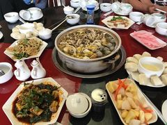 -东巴谷野生菌火锅餐厅