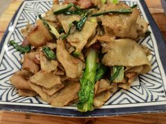 -霄汉牛三鲜湖北砂锅菜(万松园2店)