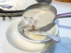 -陈大锅·岳阳鱼馆·地道岳阳菜(美食街店)