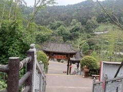 -楠柏弯休闲山庄(梨花溪店)