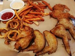 -必胜客(漕宝路店)