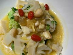 西兰花浸春笋-新太二·鲜料川菜(智慧城广百店)
