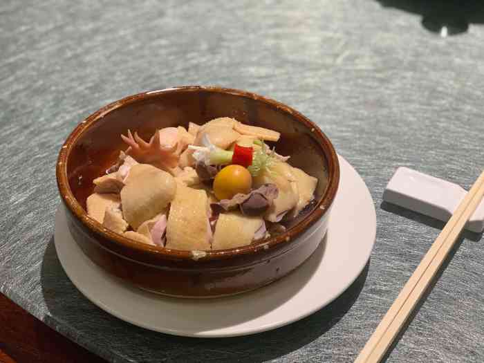 猪肉婆私房菜(华侨城店)-"【位置】在顺德欢乐海岸,饭点停车位不好找.