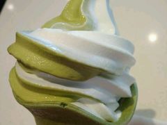抹茶双旋冰淇淋-肯德基(沪东店)