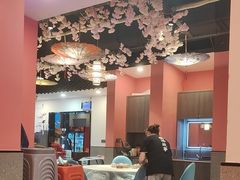 -老街烧烤大排档·地道湖北菜·龙虾馆(汉口火车站店)