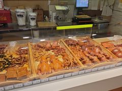 -哈尔信食品超市(世纪花园店)