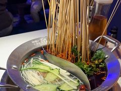 -钢管厂五区小郡肝串串香(滨江店)