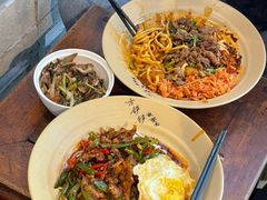 -方铲铲·成都板凳面(滨江银泰店)