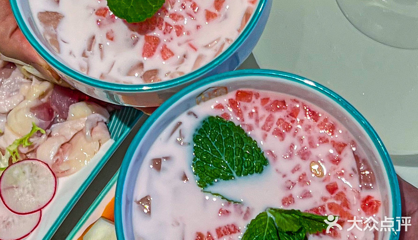 满是胶原蛋白的椰子鸡，这汤也太好喝了吧！