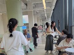-怪兽屋·羊驼·猫咖·狗咖(俊华广场店)
