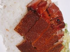 乳猪三宝饭-香港新发烧腊茶餐厅(书城店)