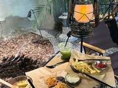 -J Create城市露营咖啡·简餐·宠物(上海动物园店)