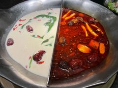 -湊湊火锅·茶憩(打浦桥日月光店)