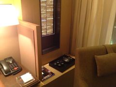 房间一角-杭州逸酒店(西湖武林店)