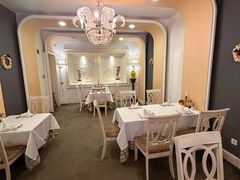 -成桂西餐厅·42年的味道(五大道疙瘩楼店)