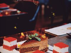 红丝绒千层-YUE·6·西式融合餐厅(外滩六号店)